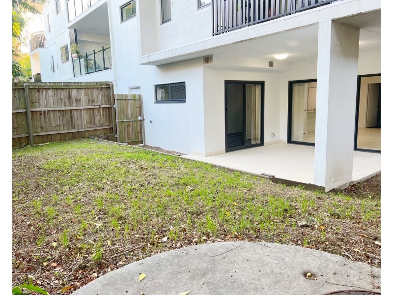 2/90 GLENALVA TERRACE, Enoggera QLD 4051