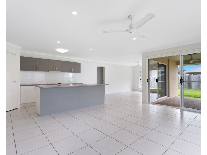5 Headland Drive, Birtinya QLD 4575
