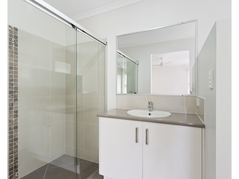 5 Headland Drive, Birtinya QLD 4575