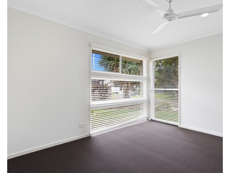 5 Headland Drive, Birtinya QLD 4575