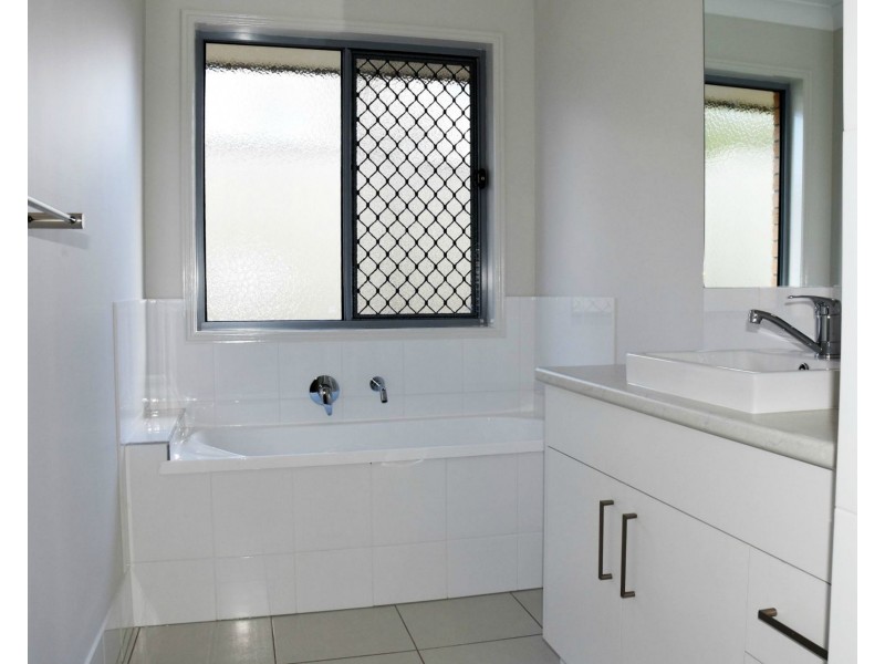 8/29 Ronald Street, Shailer Park QLD 4128