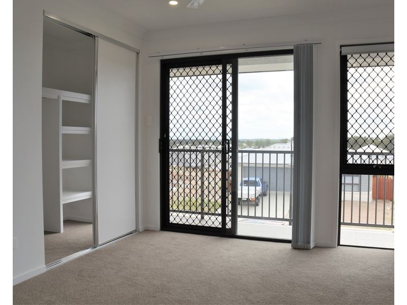 42 Crest Street, Narangba QLD 4504