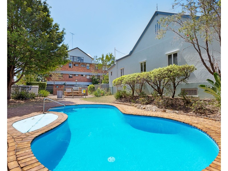 33/20 MCCONNELL STREET, Spring Hill QLD 4000