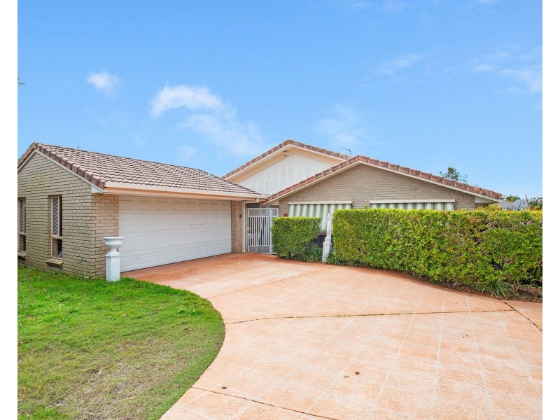 15 Tullamarine Drive, Robina QLD 4226