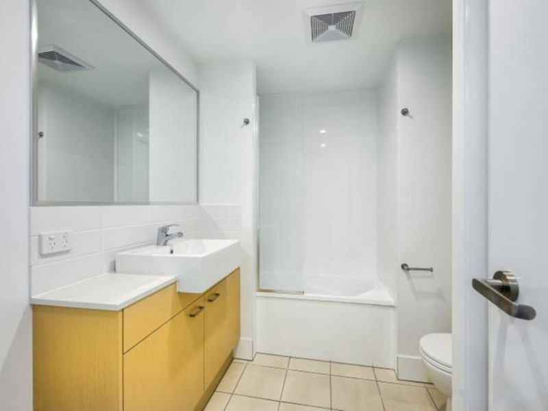 701/27-33 Nundah Street, Nundah QLD 4012