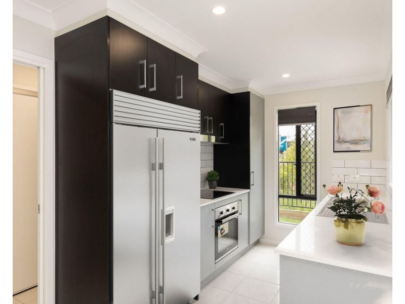 24/8 Highlands Street, Yarrabilba QLD 4207