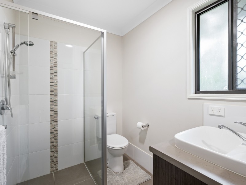 23 PYRUS PLACE, Redland Bay QLD 4165