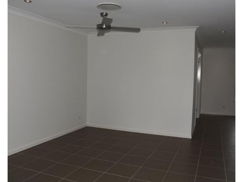15 Asher Place, Moggill QLD 4070