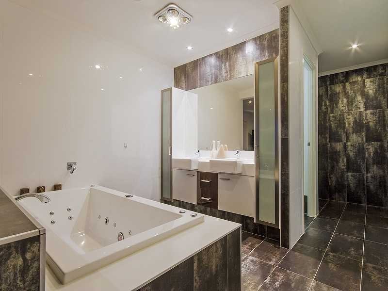 3 MAIDENHAIR PLACE, Robina QLD 4226