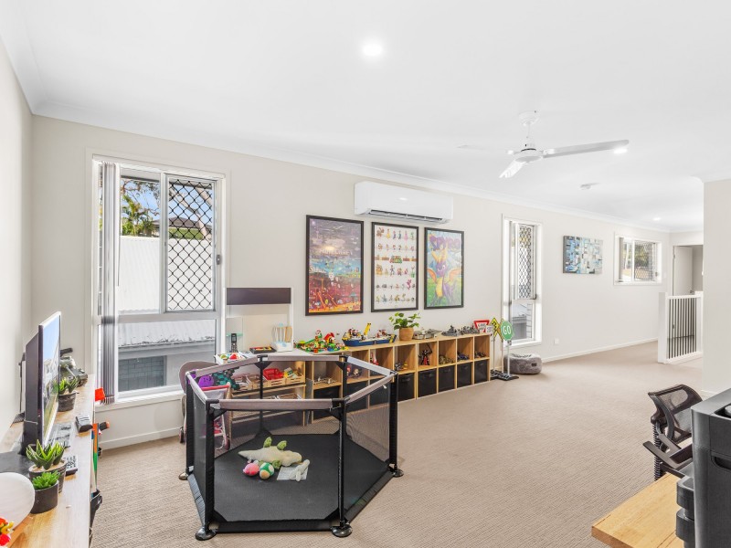 4 Garfield Terrace, Everton Hills QLD 4053
