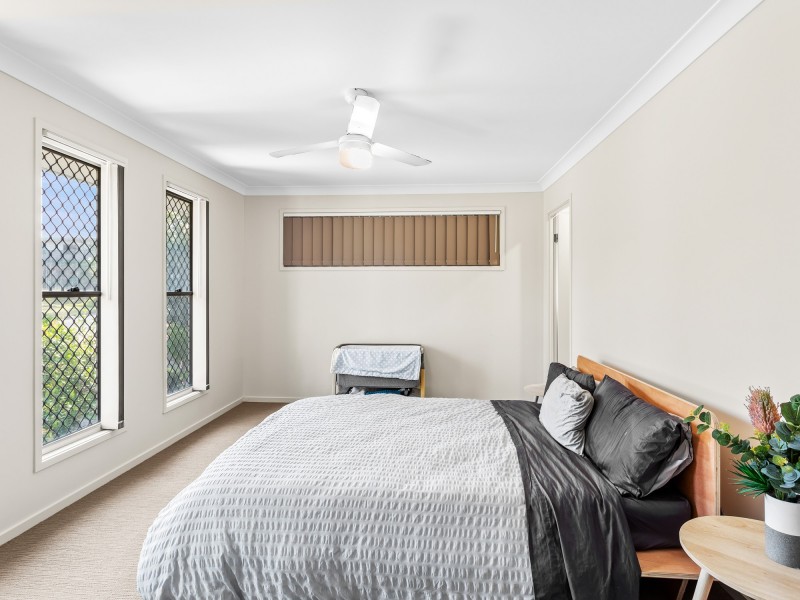 4 Garfield Terrace, Everton Hills QLD 4053