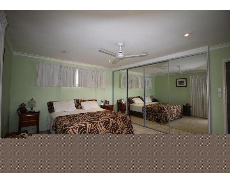 36 Saint Andrews Avenue, Surfers Paradise QLD 4217