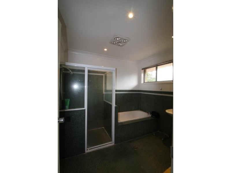 36 Saint Andrews Avenue, Surfers Paradise QLD 4217