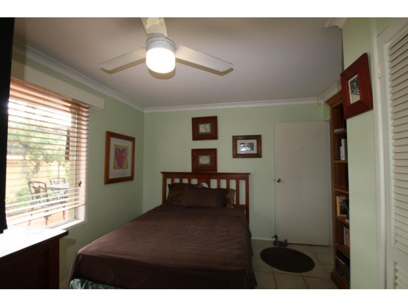 36 Saint Andrews Avenue, Surfers Paradise QLD 4217