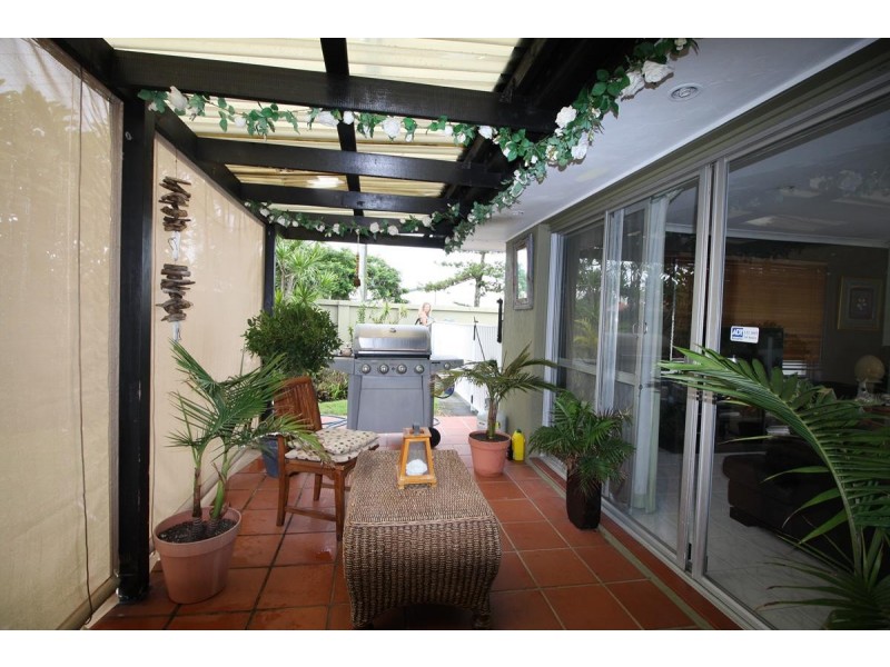 36 Saint Andrews Avenue, Surfers Paradise QLD 4217