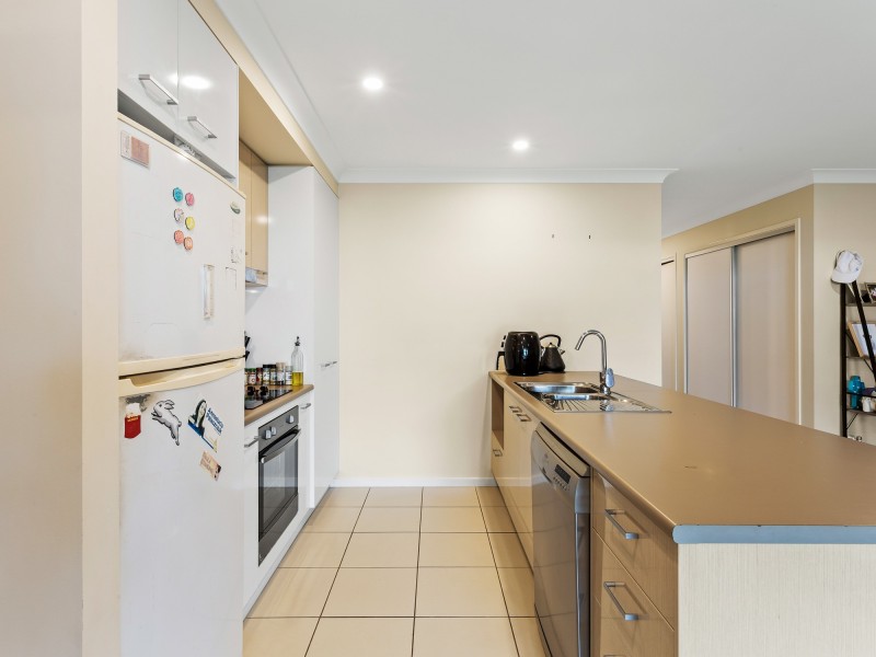 62 Benham Avenue, Kallangur QLD 4503