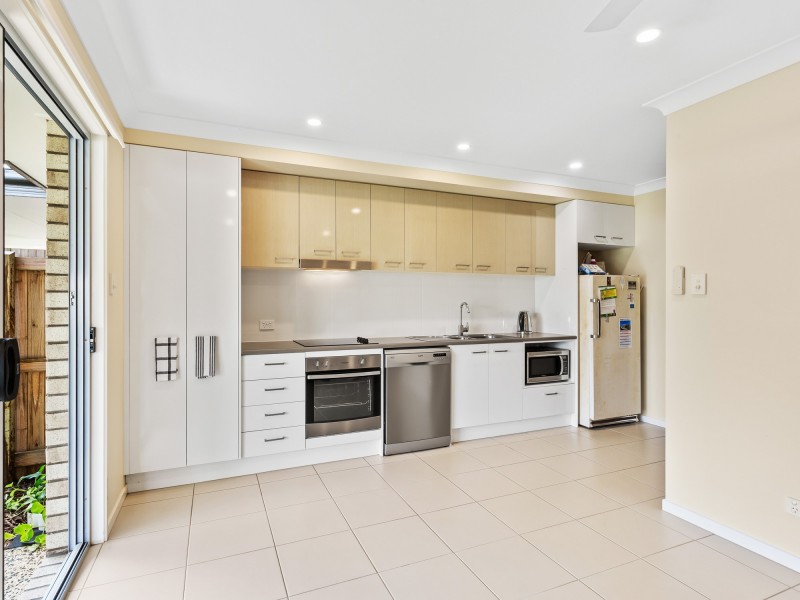 62 Benham Avenue, Kallangur QLD 4503