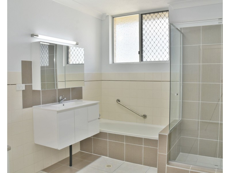 17/280 Hedges Avenue, Mermaid Beach QLD 4218