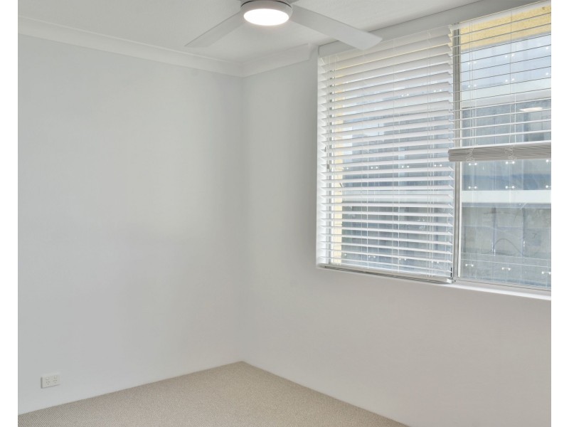 17/280 Hedges Avenue, Mermaid Beach QLD 4218