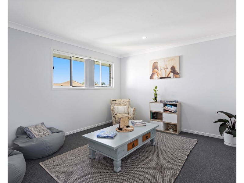 5 Joanne Court, Gleneagle QLD 4285