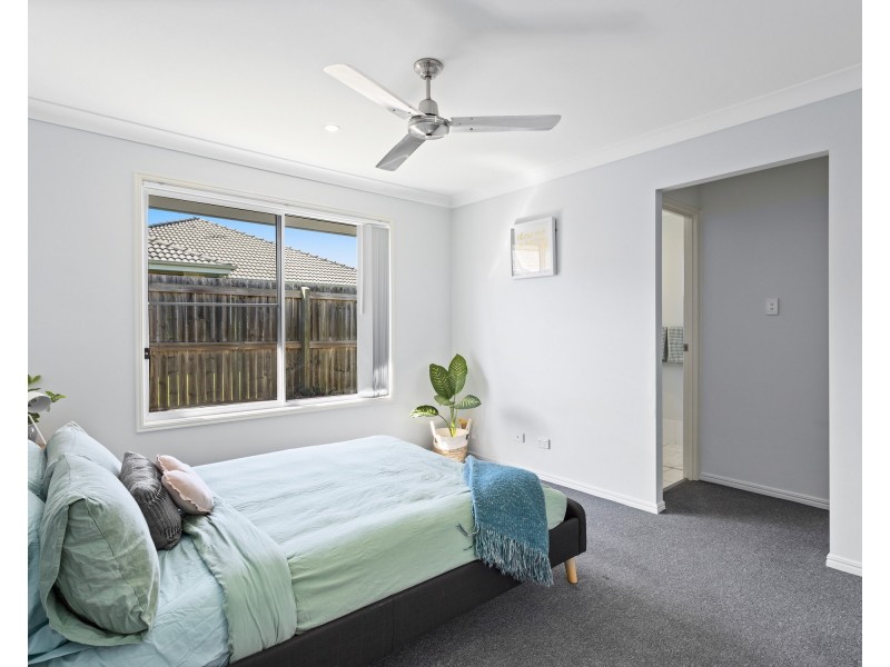 5 Joanne Court, Gleneagle QLD 4285