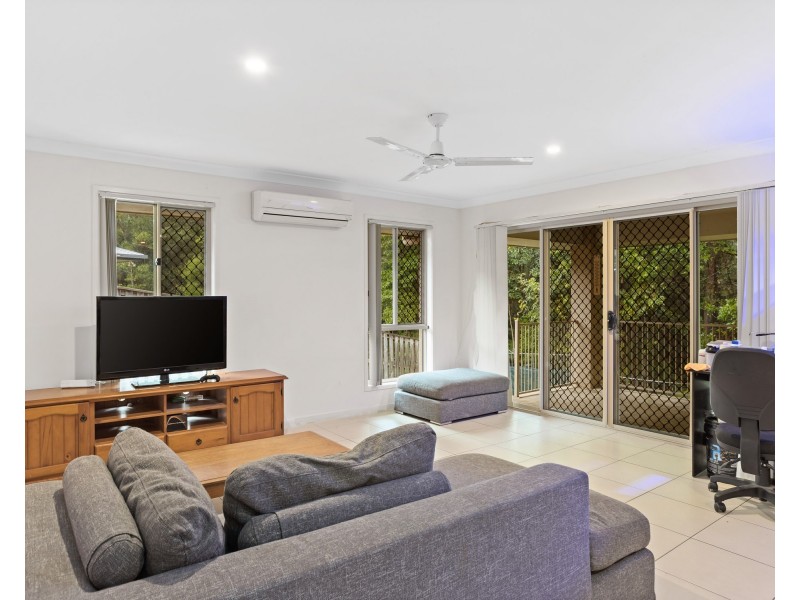 22 BANJO CRESCENT, Gilston QLD 4211