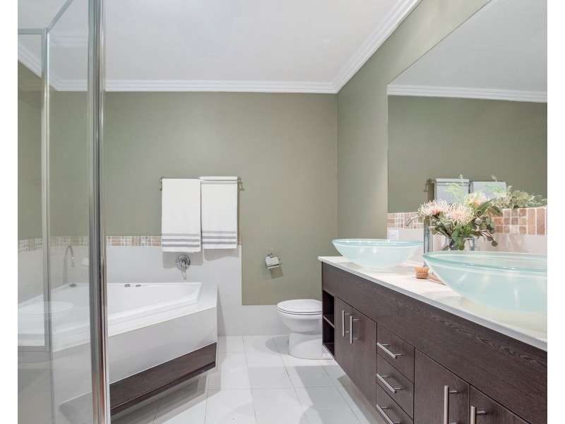 1/17 Sunset Boulevard, Surfers Paradise QLD 4217