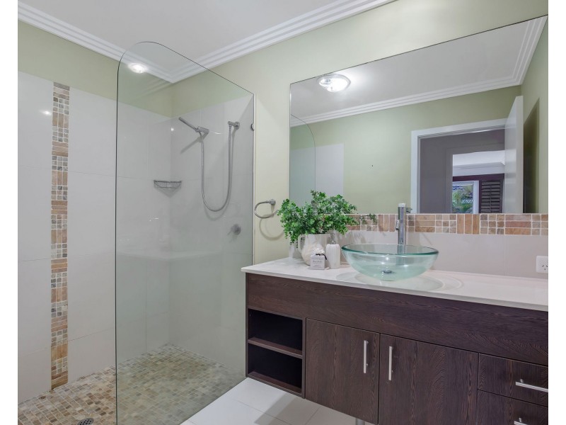 1/17 Sunset Boulevard, Surfers Paradise QLD 4217