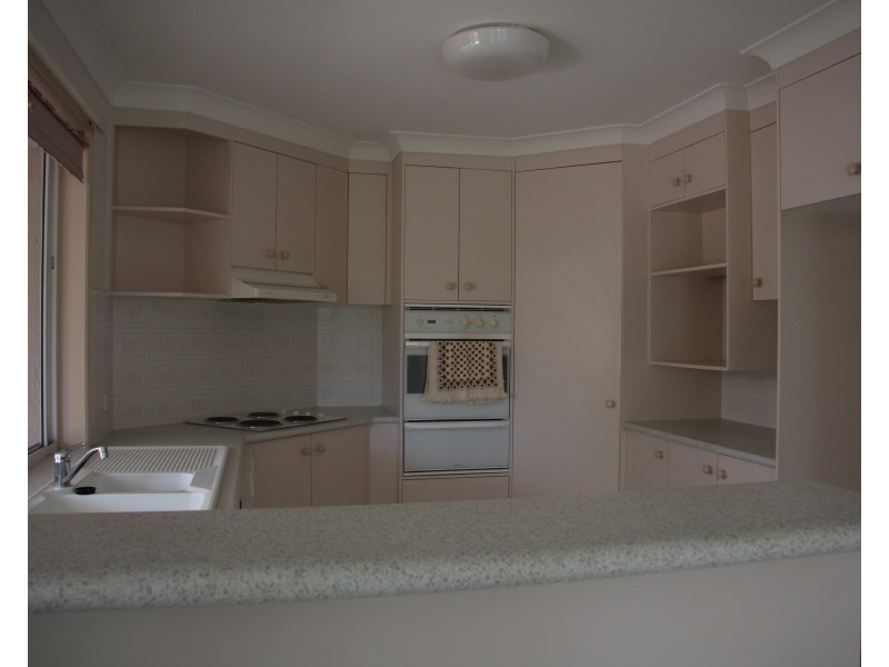 2 Notre Dame Court, Varsity Lakes QLD 4227