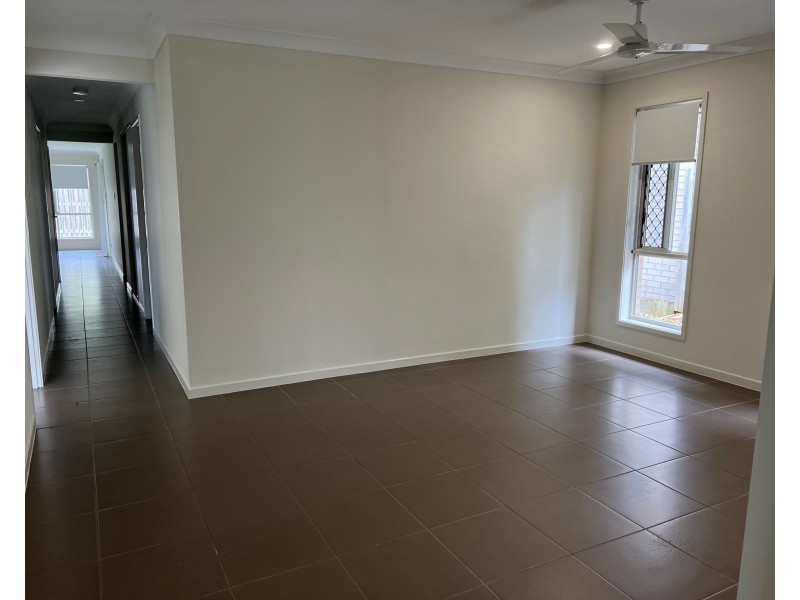 50 Grahams Road, Strathpine QLD 4500