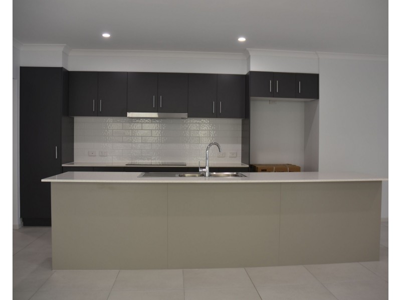 28 Oxford Street, Waterford QLD 4133