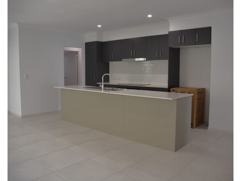 28 Oxford Street, Waterford QLD 4133