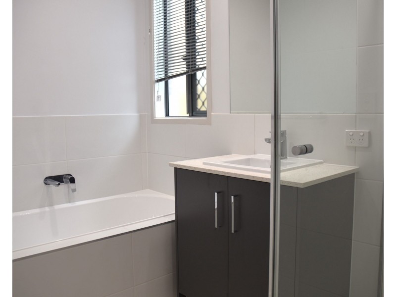 28 Oxford Street, Waterford QLD 4133