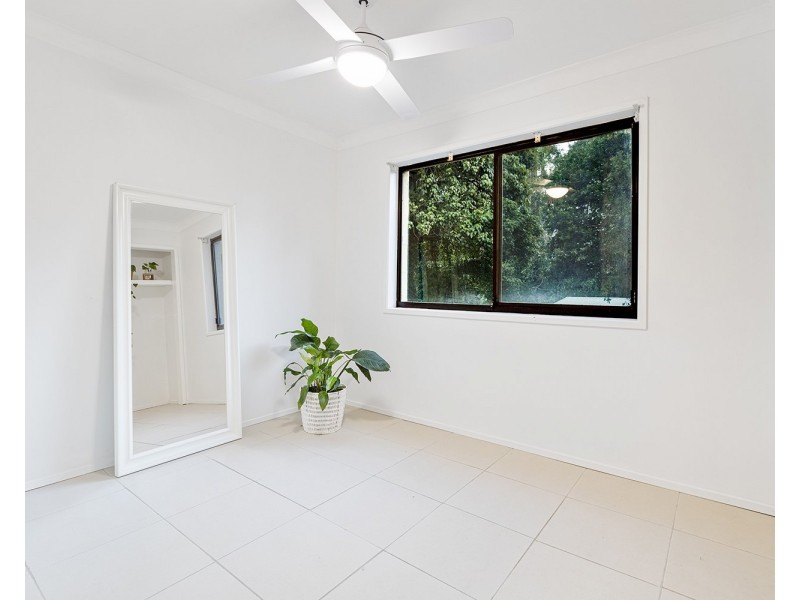 185 Simpsons Road, Elanora QLD 4221