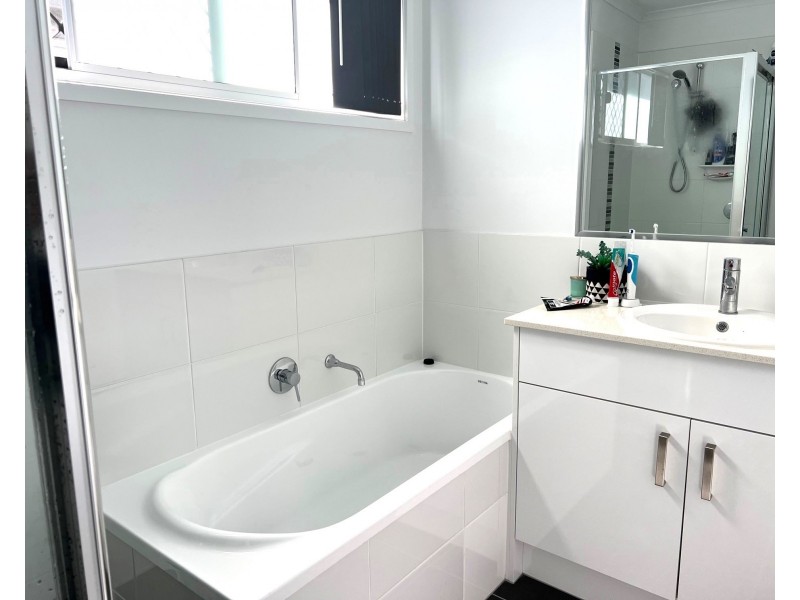 44 Crampton Street, Keperra QLD 4054