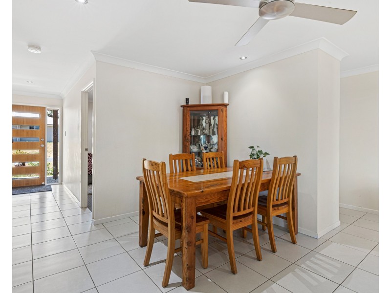 2 Asher Place, Moggill QLD 4070