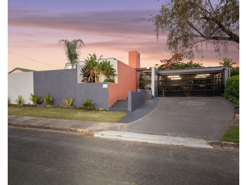9 Lergessner Street, Biggera Waters QLD 4216