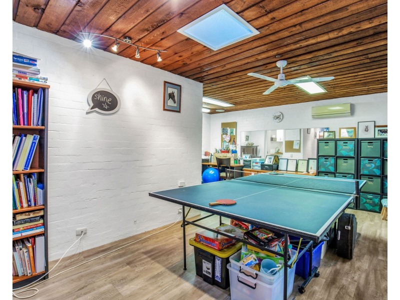 9 Lergessner Street, Biggera Waters QLD 4216