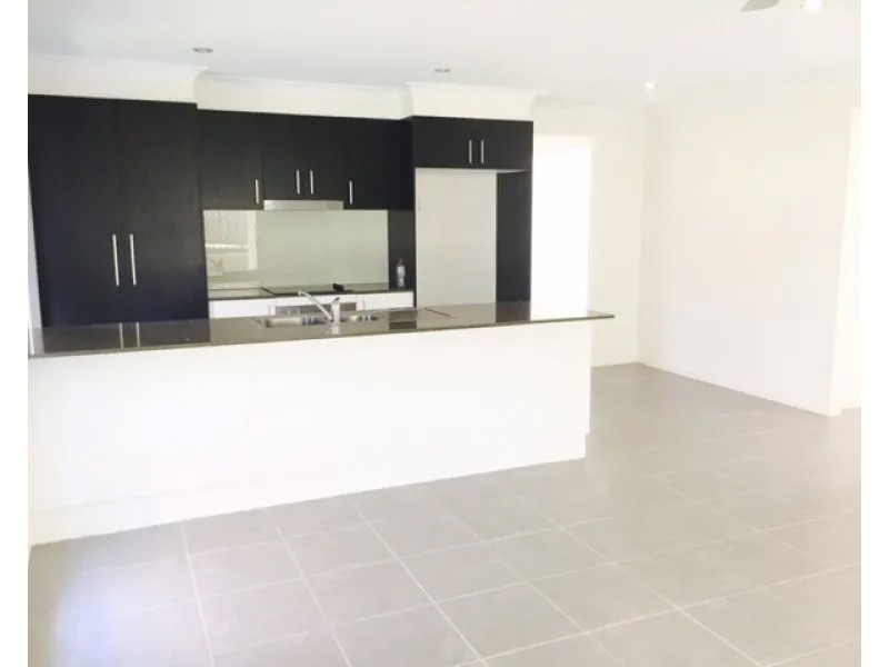 20 Bentley Street, Heathwood QLD 4110