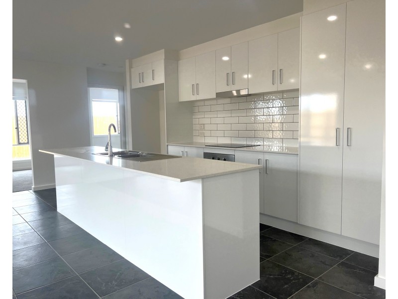 31 Gascoyne St, Plainland QLD 4341