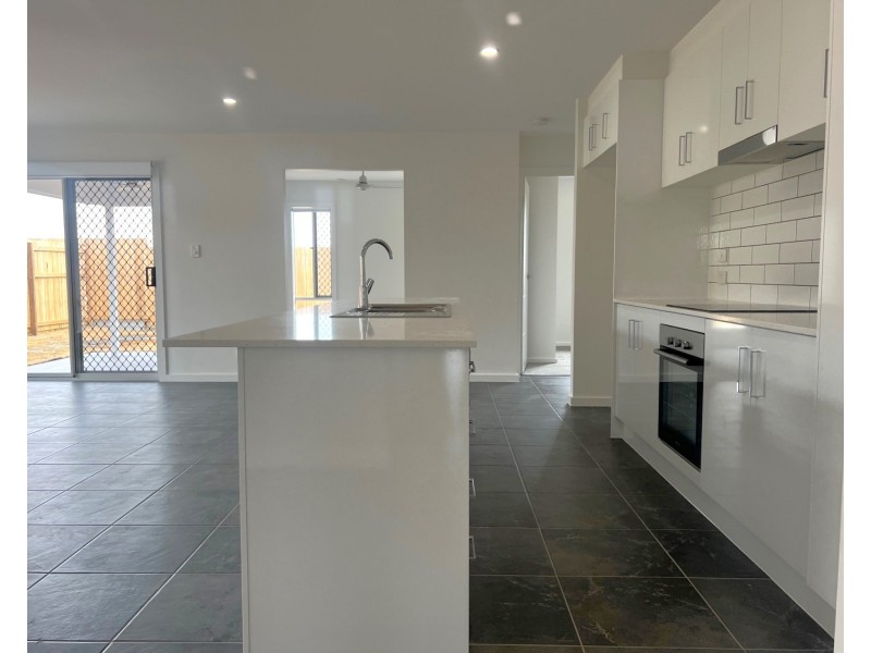 31 Gascoyne St, Plainland QLD 4341