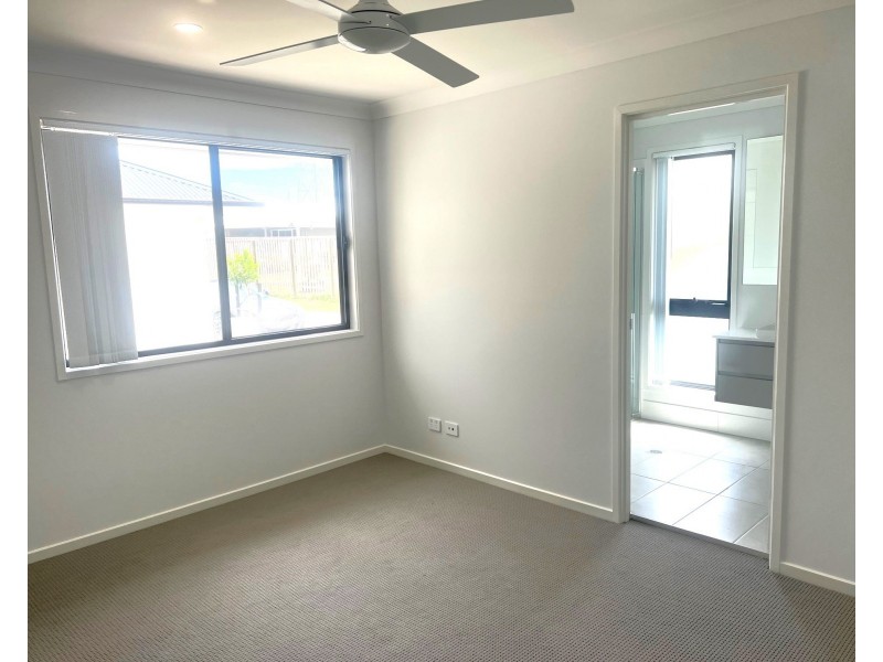 2 Jaguar Lane, Ripley QLD 4306