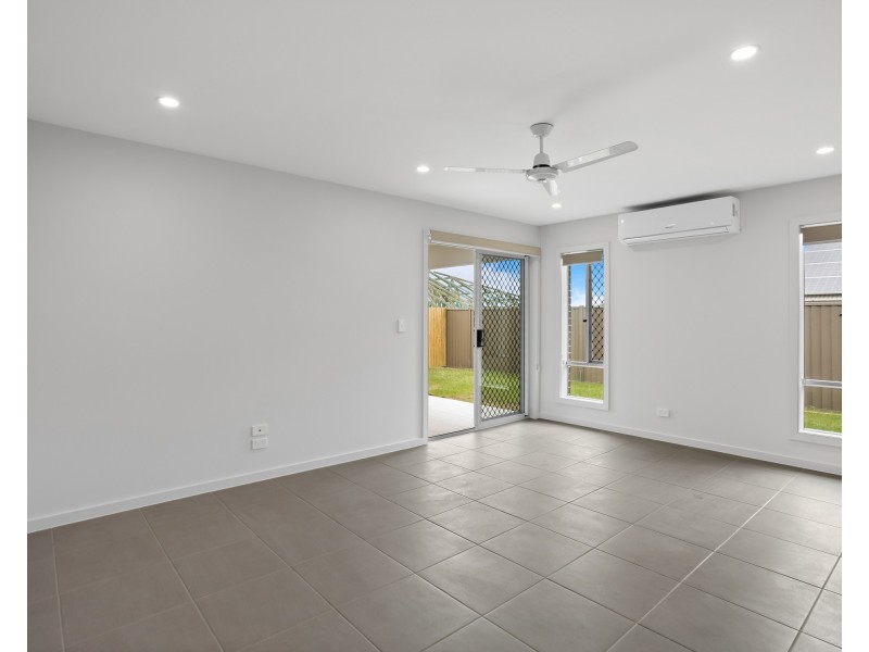 33 Barcoo Drive, Plainland QLD 4341