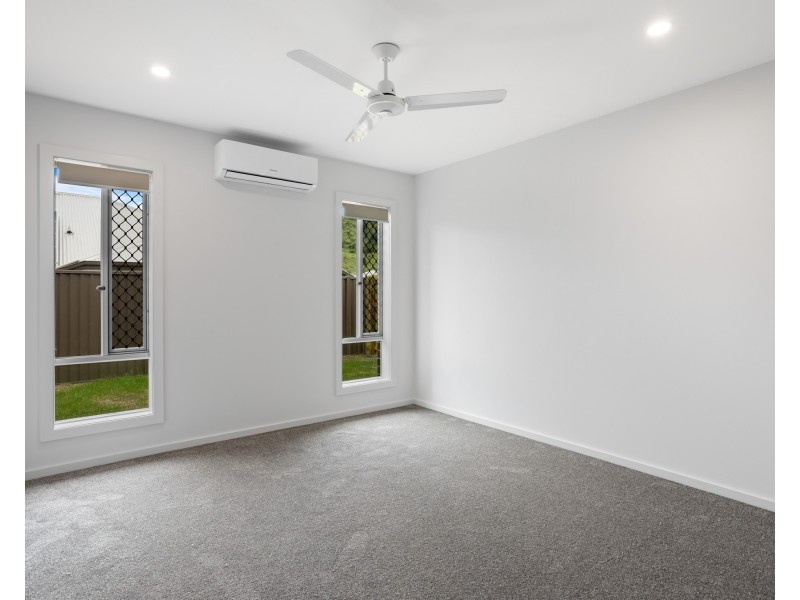 33 Barcoo Drive, Plainland QLD 4341