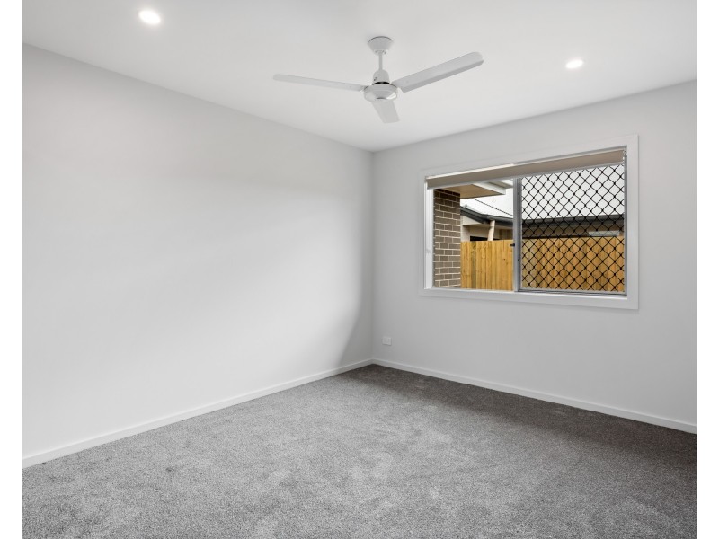 33 Barcoo Drive, Plainland QLD 4341