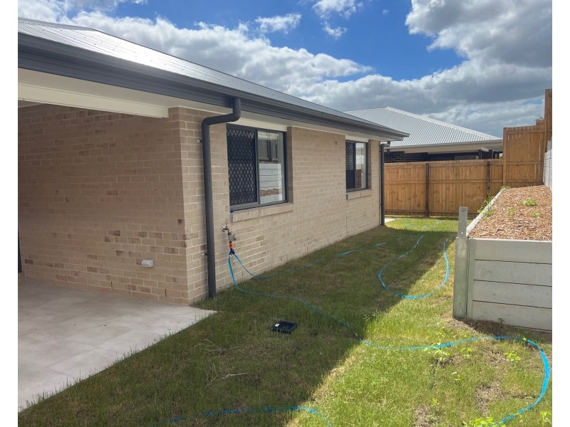 40 Barcoo Drive, Plainland QLD 4341