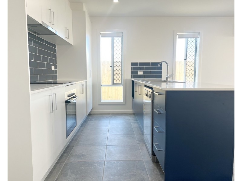 5 Georgina Street, Plainland QLD 4341