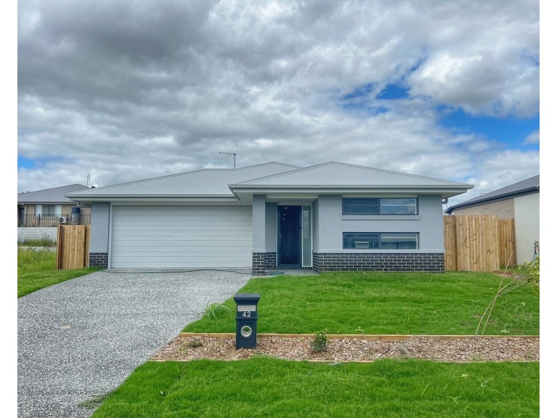 42 Barcoo Drive, Plainland QLD 4341