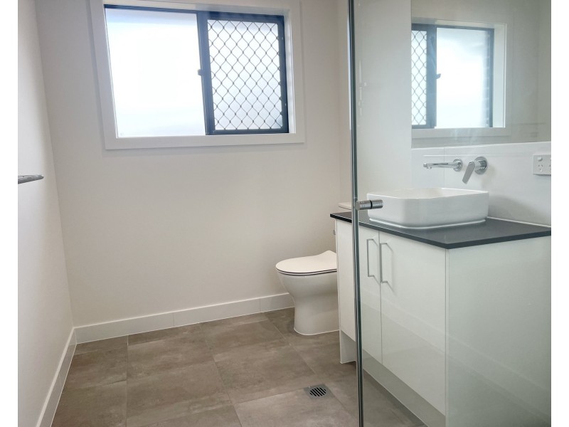 42 Barcoo Drive, Plainland QLD 4341