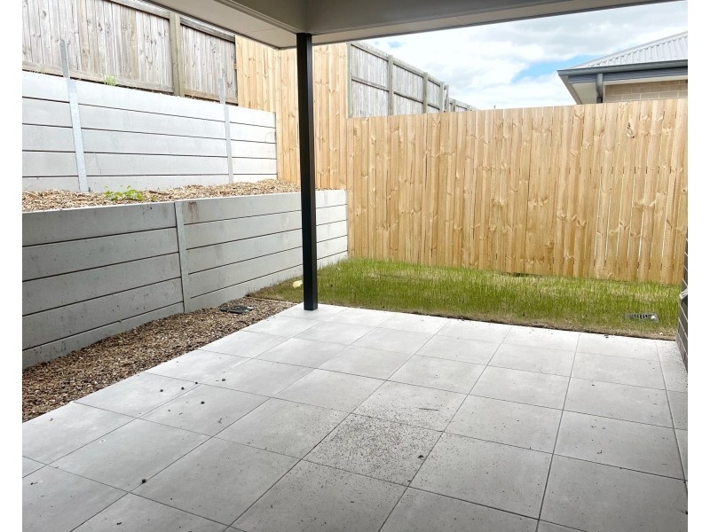 42 Barcoo Drive, Plainland QLD 4341